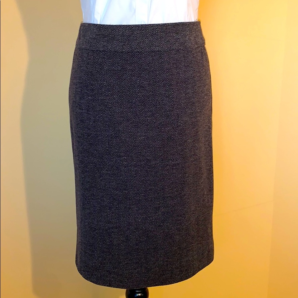 Lord and Taylor Black and Gray Skirt